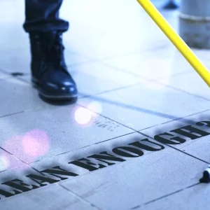 GDP-Training-products-warehouse-cleaning-personnel-Man-Warehouse-Cleaning-floor